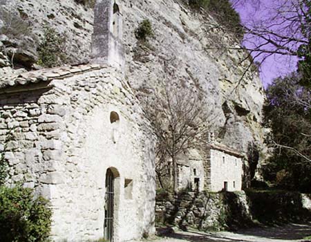  Barry troglodyte village photo barry007.jpg (54 k)