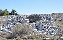  Borie Calern BaumeNorth photo borie-calern-baumettes-north0008s.jpg (11 k)