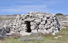  Borie Calern Hut-Box photo borie-calern-hutbox0010s.jpg (11 k)
