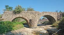  Plaines Roman Bridge photo plainesbridge0020s.jpg (6 k)