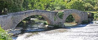  Vins-sur-Caramy Bridge photo vinscaramy-bridge0025s.jpg (12 k)