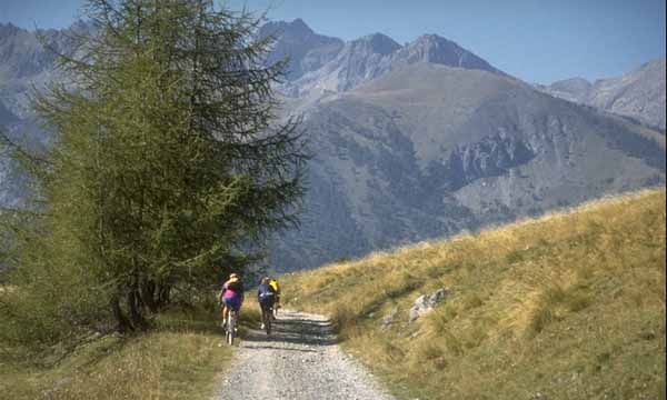  Cycling photo casterino062b.jpg (27 k)