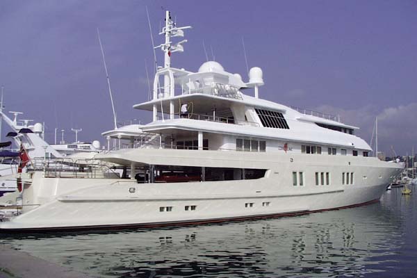  Antibes Boats photo antibesboats0002.jpg (37 k)