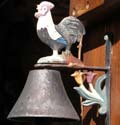  Classic door bell and rooster, plantour0019s.jpg (4 k)