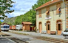  Puget-Th&eacute;niers photo pugetth019s.jpg (12 k)
