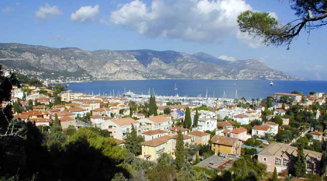  Saint Jean-Cap-Ferrat photo stjeancf0086.jpg (50 k)