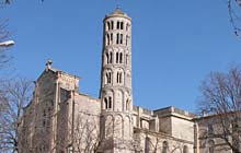  Uz&egrave;s photo uzes0020s.jpg (7 k)