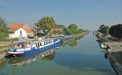 Aigues-Mortes Canal du Midi