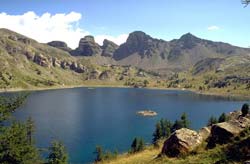  Mercantour Mountain Lakes photo allos-lake051b250.jpg