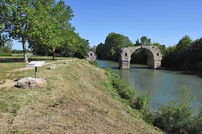 The Roman Pont Ambroix and the