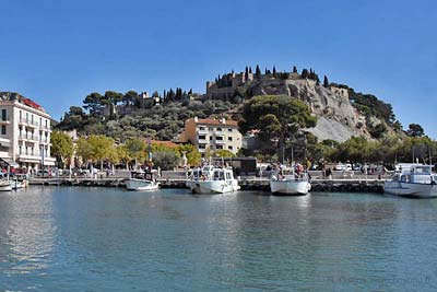 Calanques tour boats moored at the