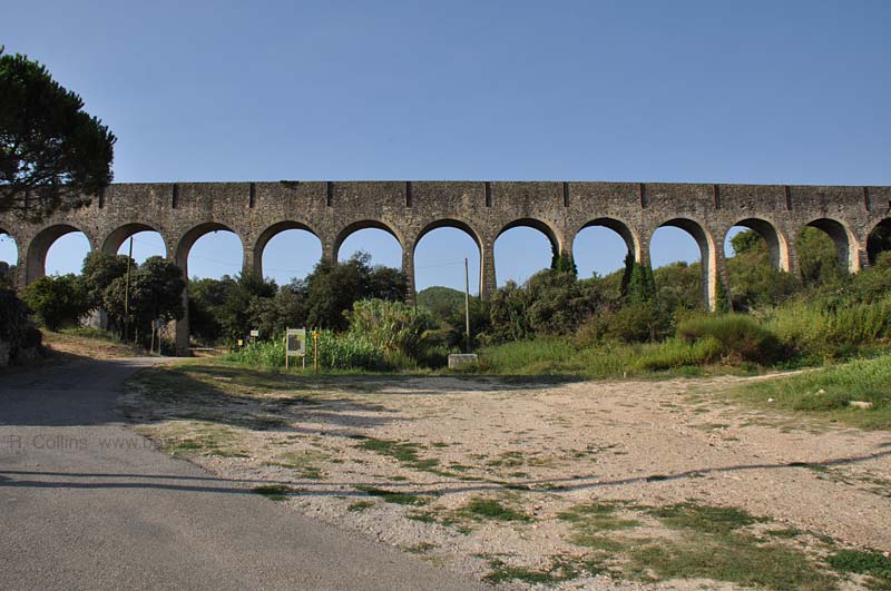 Comps Arcades Aqueduct photo comps-nimes-aqueduct0002b.jpg