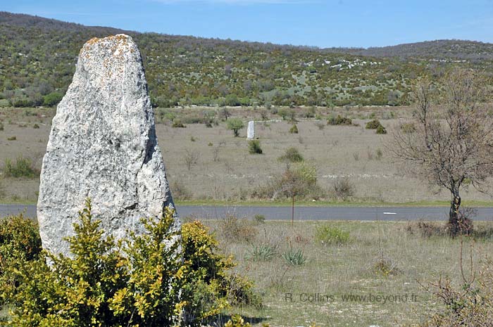 Coulet Menhir photo coulet-menhir0007b.jpg