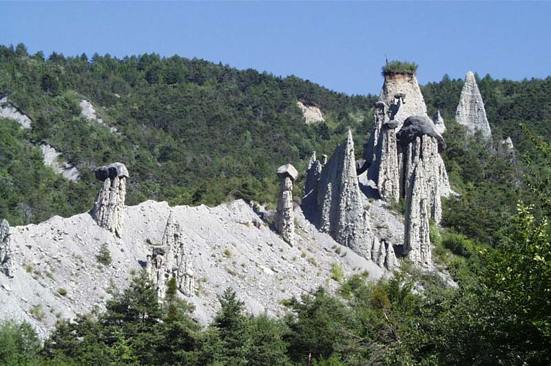 Mountains photo demoiselles-serres-poincon0001b.jpg