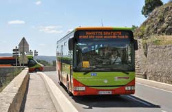 These shuttle buses (navettes) between the