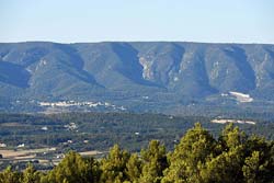  Luberon photo luberon-murs0007b250.jpg