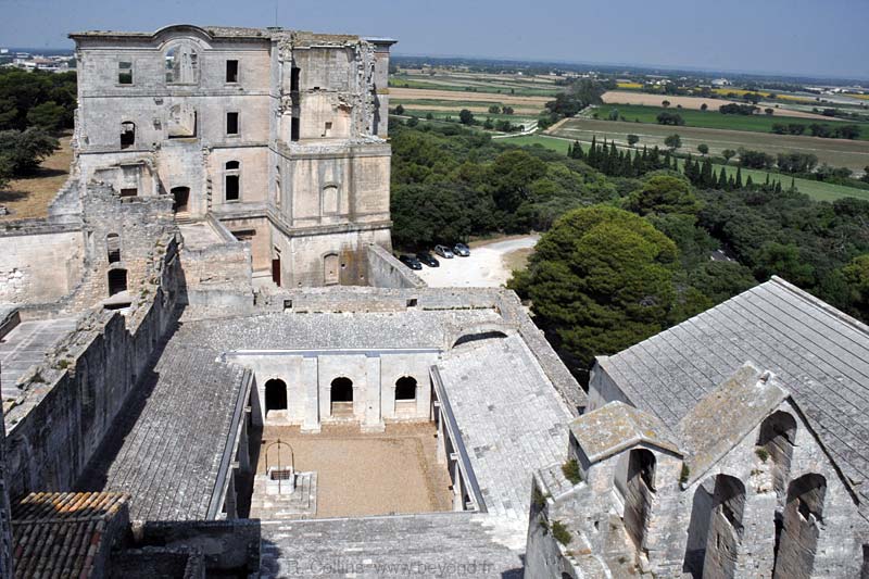  Montmajour Abbey photo montmajour-abbey0139b.jpg