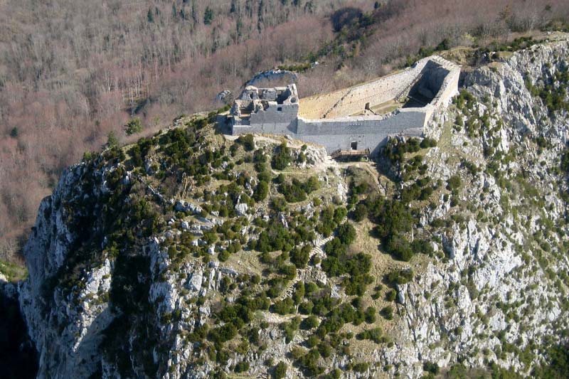  Montségur Castle photo montsegur-aerial-wiki001b.jpg