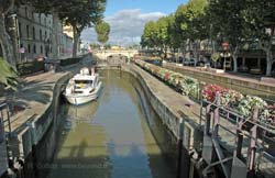 Narbonne canal locks photo