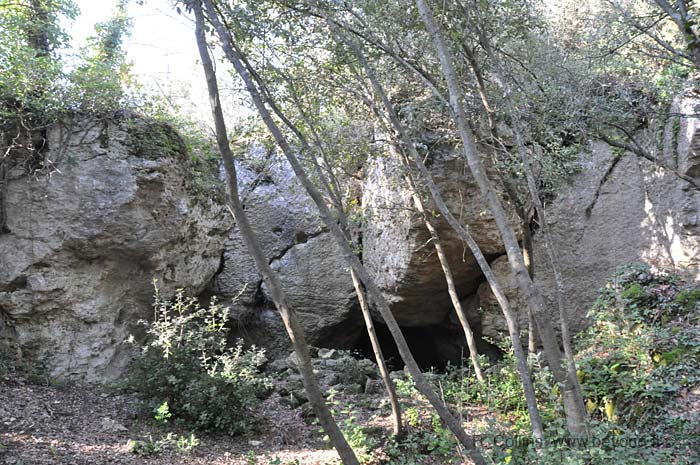  Roman Millstones St-Quentin-la-Potèrie photo roman-millstones-st-quentin0024b.jpg