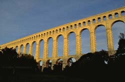  Roquefavour Aqueduct photo roquefavour87099b250.jpg