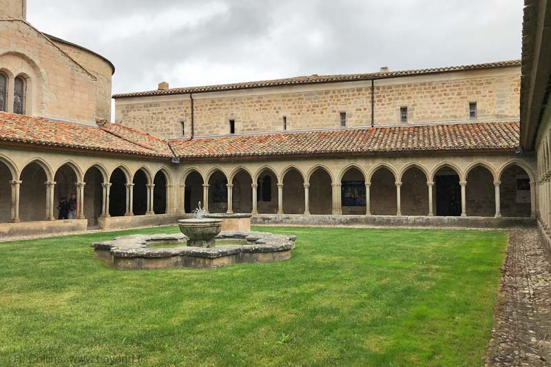  Saint Hilaire Abbey photo st-hilaire-abbey0128b.jpg