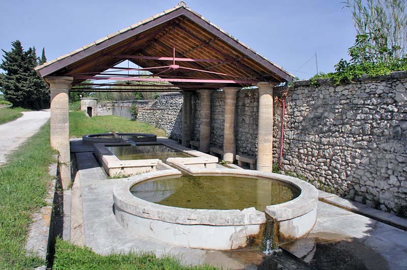  Saint Hilaire-Ozilhan Lavoir photo st-hilaire-ozilhan-lavoir0006b.jpg