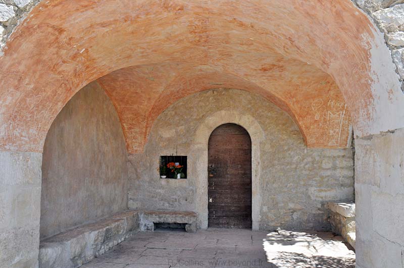  Saint Sixte Chapel photo st-sixte-chapel0015b.jpg