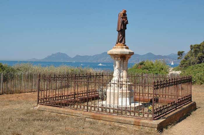  Saint Honorat Island photo sthonorat0016b.jpg