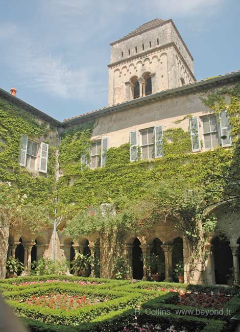  Saint Paul-de-Mausole photo stpaulmausole0035b.jpg