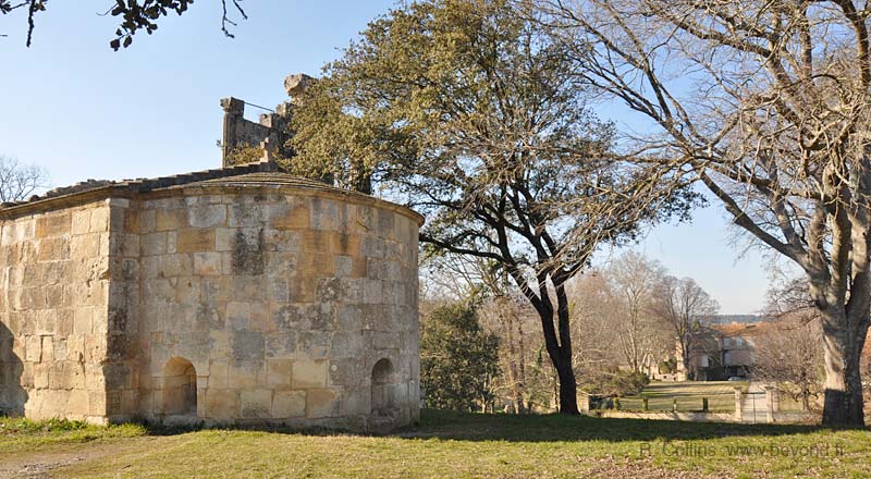  Vernègues Roman Temple photo vernegues-temple0006b.jpg