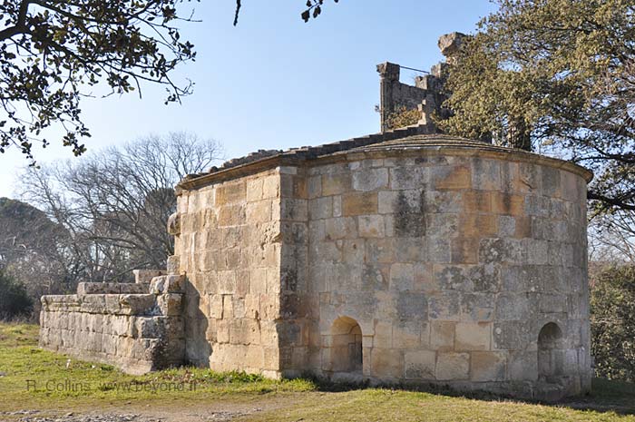  Vernègues Roman Temple photo vernegues-temple0007b.jpg