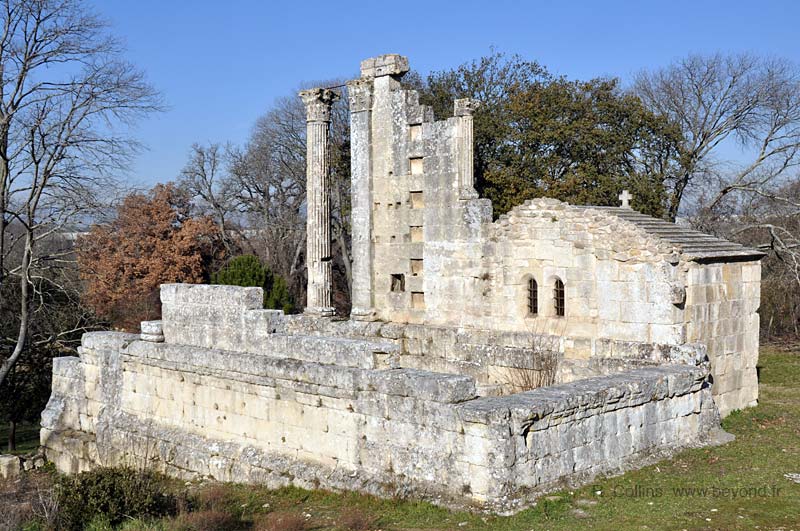  Vernègues Roman Temple photo vernegues-temple0009b.jpg