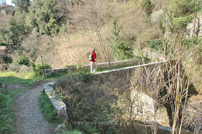  GR51 Menton photo gr51castellar0033b.jpg