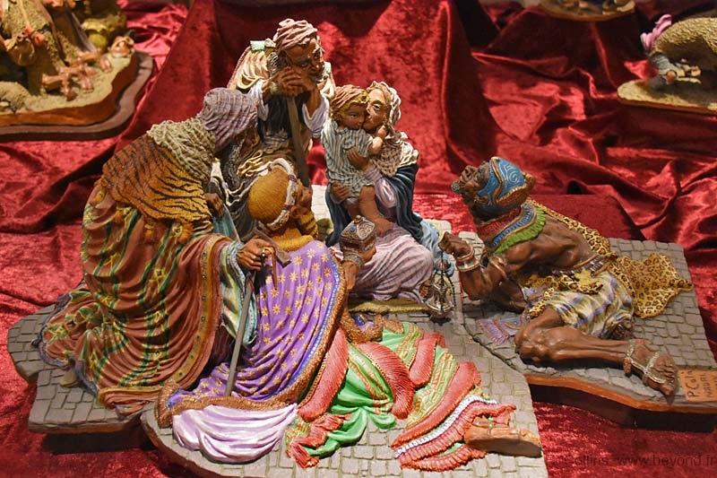  Santons Arles 2015 photo arles-santon0248b.jpg