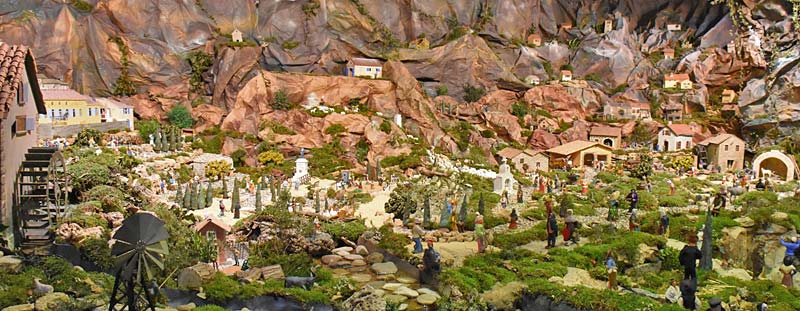  Santons Grignan Collegiale photo grignan-creche-collegiale0006b.jpg