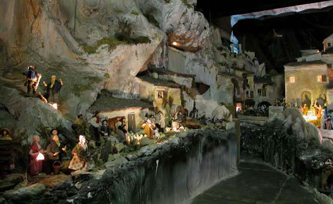  Valensole Santons photo valensolesantons0006b.jpg