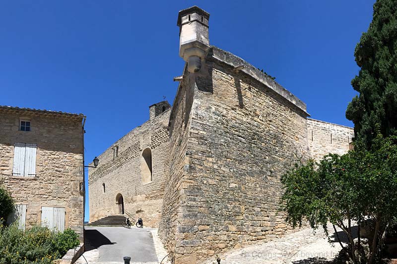  Ansouis photo ansouis0133b.jpg