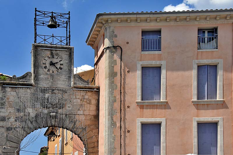  Apt photo apt0143b.jpg