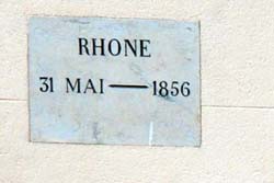 Blue shutters in Aramon village, and