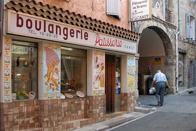 Aups bakery (boulangerie) and Medieval porte