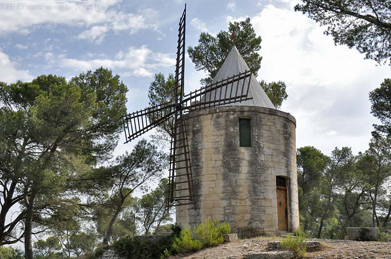  Barbentane photo barbentane-windmill0016b.jpg