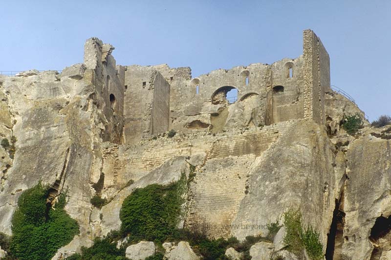  Fortified Villages photo baux-provence55b.jpg