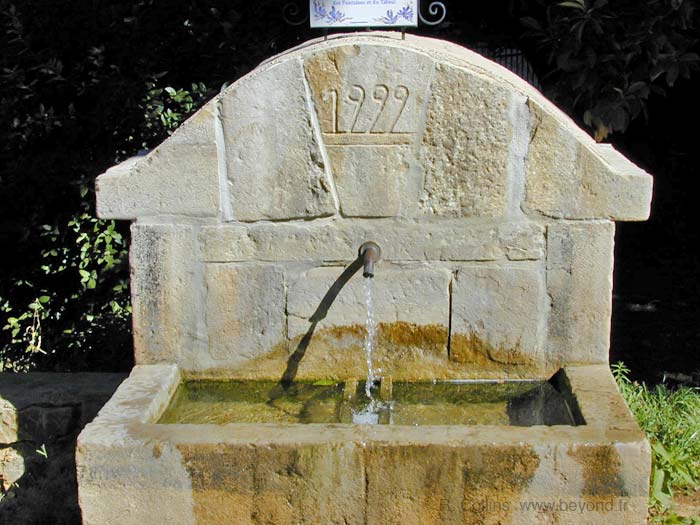  Besse-sur-Issole Fountains photo besseissole0072b.jpg