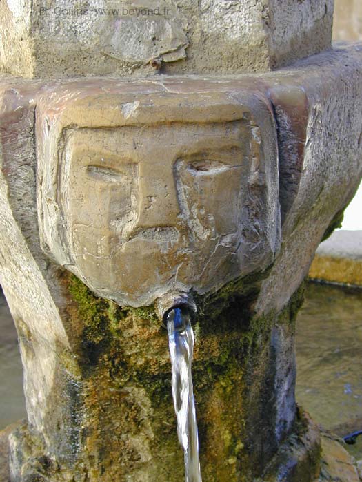  Besse-sur-Issole Fountains photo besseissole0100b.jpg