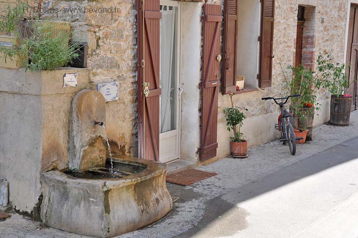  Besse-sur-Issole Fountains photo besseissole0154b.jpg