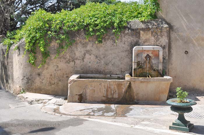  Besse-sur-Issole Fountains photo besseissole0156b.jpg
