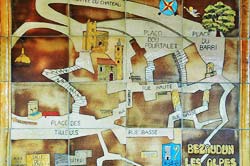 A village map of Bezaudun-les-Alpes, in earth-toned tiles.