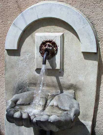  Cadenet photo cadenet0001.jpg