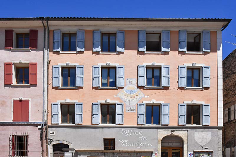  Castellane photo castellane0054b.jpg